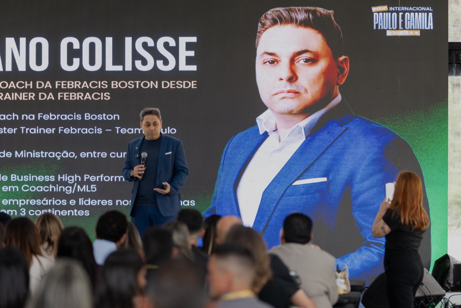 Giulliano Colisse ministrando treinamento
